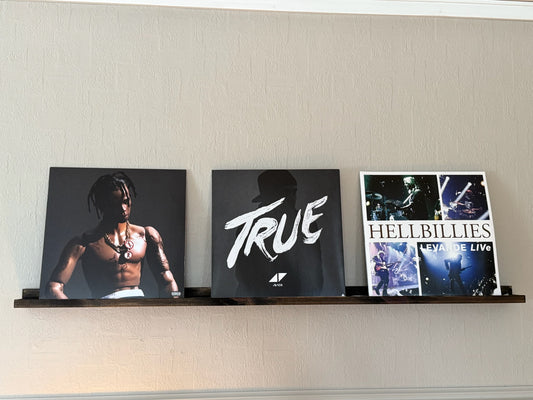 Vegghylle for vinylplater